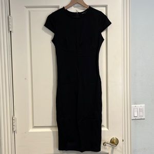 FELICITY & COCO 🌟 Short sleeves Black midi body-con elegant dress